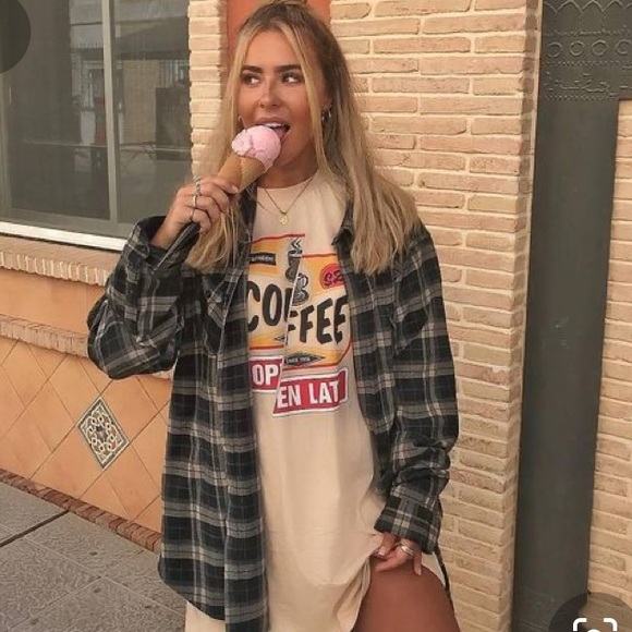 Bundle Vintage Flannel/ Graphic Tee - Picture 5 of 8